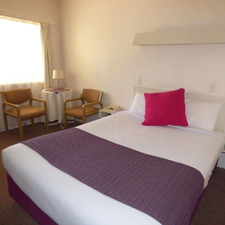 פורבס Ben Hall Motor Inn מראה חיצוני תמונה