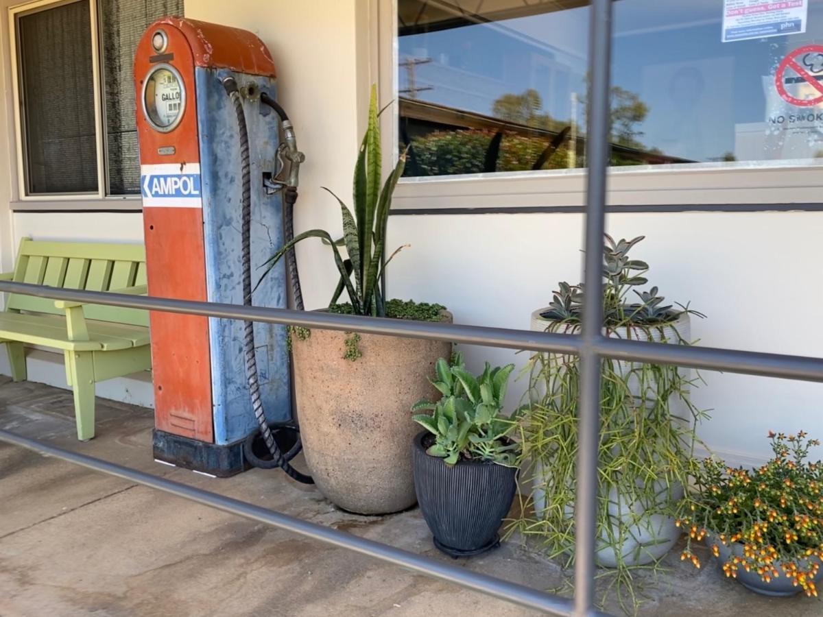 פורבס Ben Hall Motor Inn מראה חיצוני תמונה