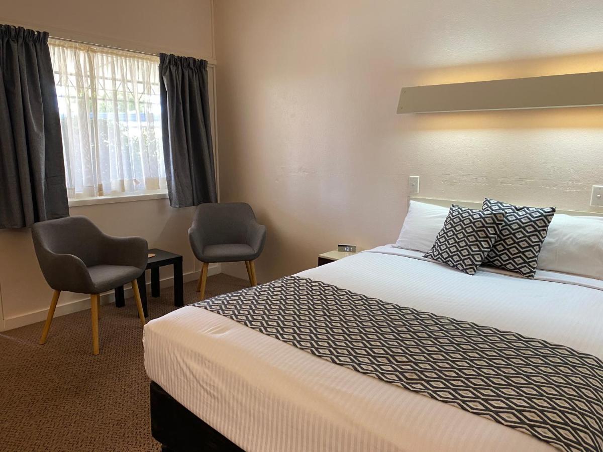 פורבס Ben Hall Motor Inn מראה חיצוני תמונה