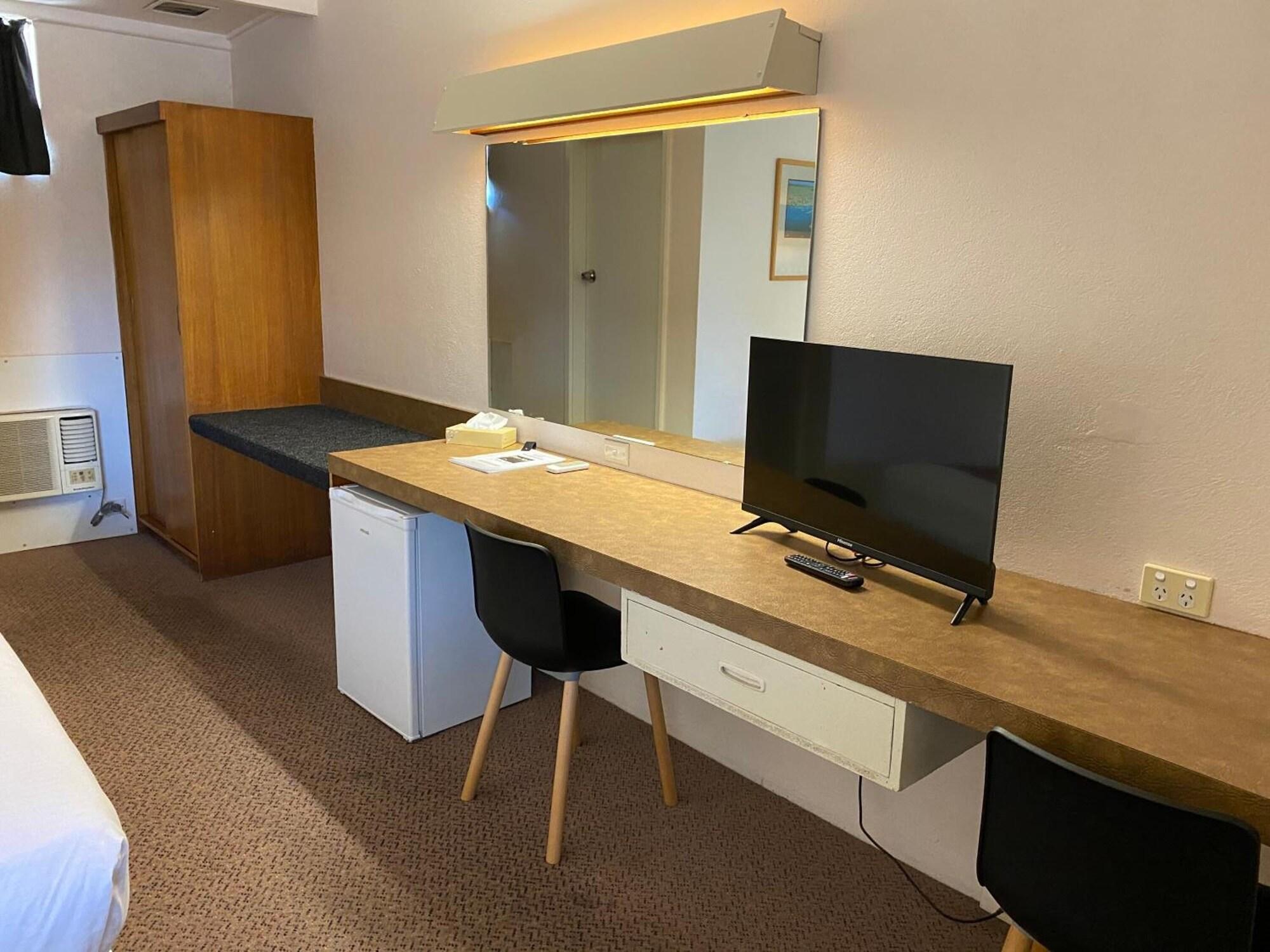 פורבס Ben Hall Motor Inn מראה חיצוני תמונה